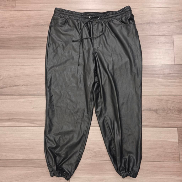 Express Pants - EXPRESS Black Faux Leather Jogger Pants size XL